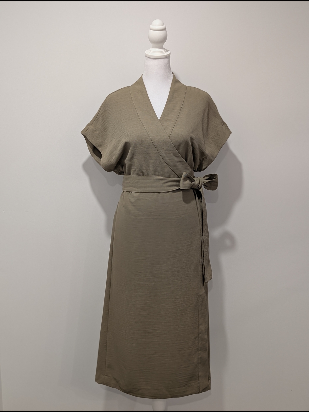 Simons Icône Olive Green Wrap Midi Dress with Sash
